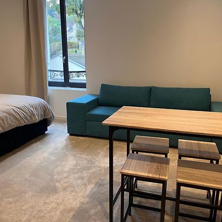 Parmain Hdg Hotel Gare De L'Isle Adam Appart'S Hotel المظهر الخارجي الصورة